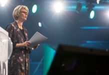 Vergeblicher Einsatz: Bundesbildungsministerin Anja Karliczek auf der re:publica in Berlin, einer der wichtigsten Konferenzen zu den Themen der digitalen Gesellschaft. Foto: Jan Zappner/re:publica / flickr (CC BY-SA 2.0)