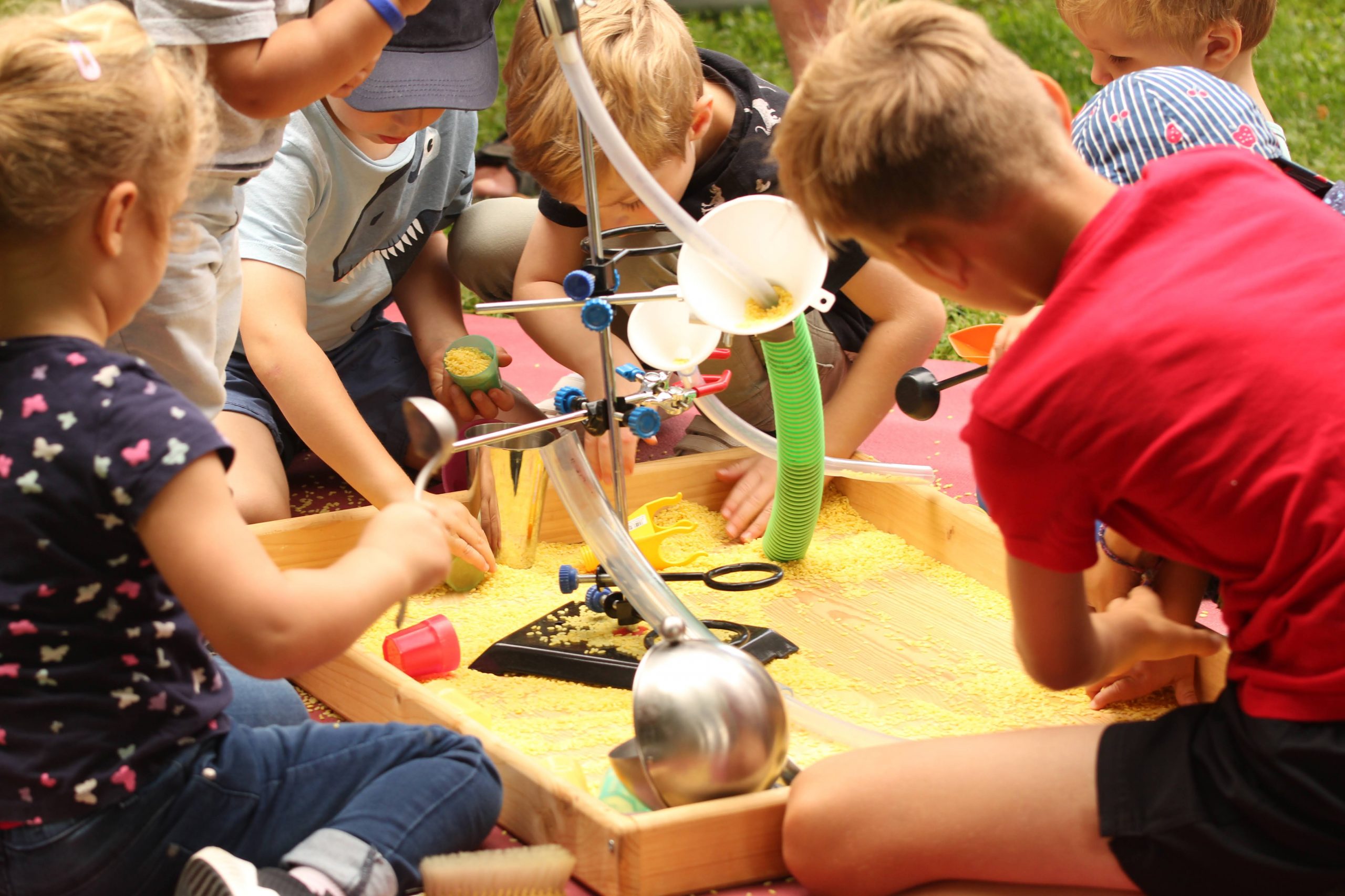 Spielende Kinder, Spielmobil Festival Sindelfingen, BKJ, Foto: Spielmobile e.V. 