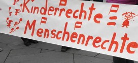 Demonstration zum Tag der Kinderrechte am 20. November in Wien. Foto: W. / Wikimedia Commons (CC BY-SA 3.0)
