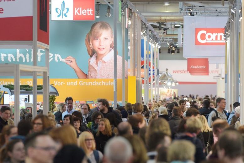 Warten auf die digitale Revolution: Die großen Schulbuchverlage auf der didacta im Frühjahr in Hannover. Foto: Deutsche Messe