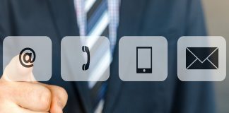 Vielen gilt die die E-Mail-Kommunikation bereits als veraltet. Das Thüringische Bildungsministerium wartet indes auf Geld aus Berlin um für alle Lehrer digitale Postfächer einzurichten. Foto: Tumisu / Pixabay (CC0)