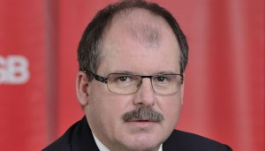 DGB-Vorstand Stefan Körzell fordert eine Reform des Dienstrechts für Beamte. Foto: DGB Hessen-Thüringen