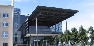 Hitzige Debatte im sächsischen Landtag um die Gemeinschaftsschule Auf ein Wort im Landtag: Sachsens Schülerinnen und Schülern wollen über die Misstände in ihren Schulen sprechen. Foto: Norbert Blech / Flickr (CC BY 2.0)