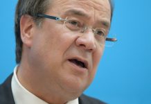 Laschet: Kann reguläres Abitur 2021 nicht garantieren