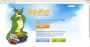 Eine Lernschwäche wie Legasthenie stellt nicht nur die betroffenen Kinder vor Herausforderungen. Daher bietet das Internetprojekt der Stiftung KegaKids auch eine Informationsseite für Erwachsene. Screenshot von www.legakids.net