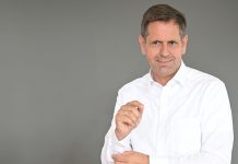 Tablet für jeden Schüler: Ministerpräsident kündigt (endlich) Start der Umsetzung an