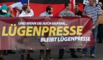 "Lügenpresse bleibt Lügenpresse": Pegida-Demonstranten. Foto: opposition24 / flickr (CC BY 2.0)