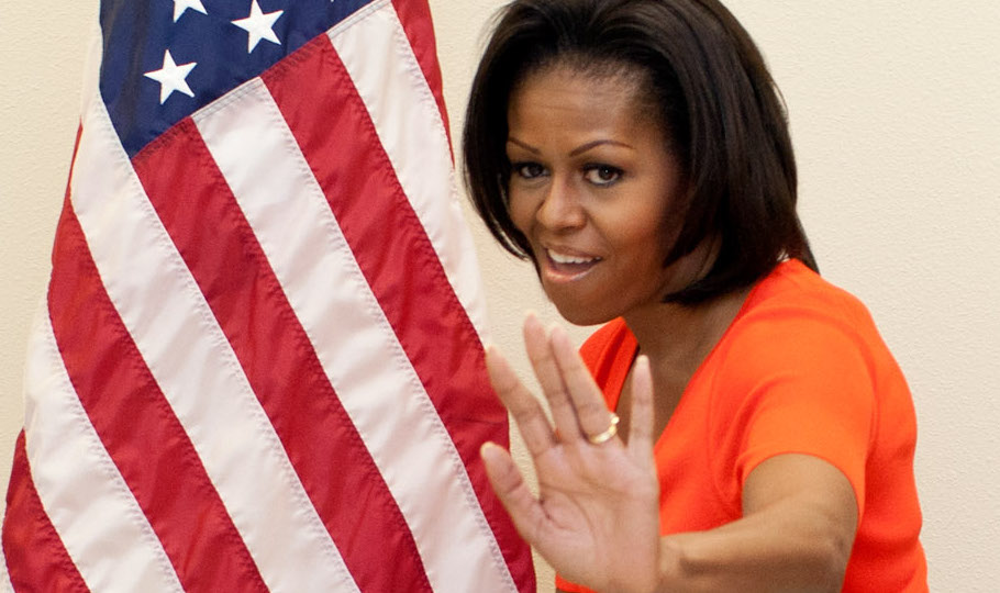 Michelle Obama gibt sich hin und wieder unkonventionell. Foto: The White House from Washington, DC - P021012CK-0079 / Wikimedia Commons