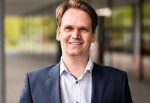 News4teachers-Podcast: Warum Lehrer Florian Nuxoll mit „Doppelstunde“ auf Sendung geht