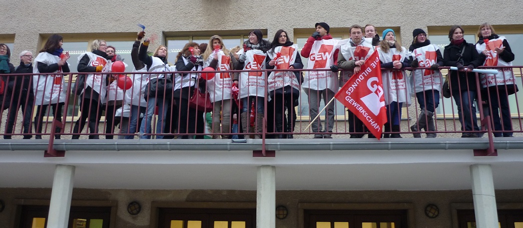Streikende Lehrer an einer Berliner Schule in der vergangenen Woche. Foto: GEW Berlin