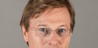 Nordrhein-Westfalens Justizminister Peter Biesenbach (CDU) konstatiert einen rückläufigen Trend bei der Jugendgewalt im Land. Martin Kraft / Wikimedia Commons (CC BY-SA 3.0)