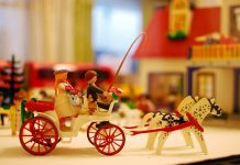 Herr über 10.000 Figuren – Lehrer gestaltet bunte Playmobil-Welten Als Anschauungsmaterial für seine Schüler will Robert Packeiser seine Playmobil-Dioramen nicht benutzen. Foto: funnytools / Pixabay (CC0 1.0)