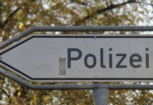 Der Weg zur Polizei führt in Sachsen-Anhalt künftig nicht mehr über die Schulnoten. Foto: blu-news.org / flickr (CC BY-SA 2.0)