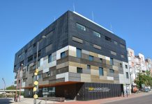 15 Jahre Popakademie – Kretschmann lobt «mutige Entscheidung» An der Mannheimer Popakademie gab es erstmals in Deutschland die Möglichkeit eines BAchelorstudiums im Bereich populärer Musik. Foto: Hubert Berberich (HubiB) / Wikimedia Commons (CC BY 3.0)