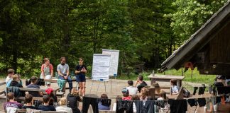 Eine wertvolle Bildungserfahrung in den Bergen: Klassenzimmer auf der Alm blickt auf das erfolgreiche erste Schuljahr zurück