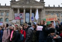Der Schülerprotest für mehr Klimaschutz - hier am 14. Dezember in Berlin - wächst sich zur Bewegung aus. Foto: Leonhard Lenz / Wikimedia Commons (CC0 1.0)