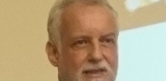 Studierter Theologe und Erziehungswissenschaftler: Reinhold Boschki plädiert für einen kooperativeren Religionsunterricht. Foto: Pessimist2006 / Wikimedia Commons (CC BY-SA 4.0)