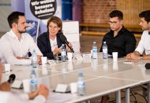 Bürgerrat Bildung und Lernen: Zensuren erst ab Klasse 9? Streitgespräch im Stream