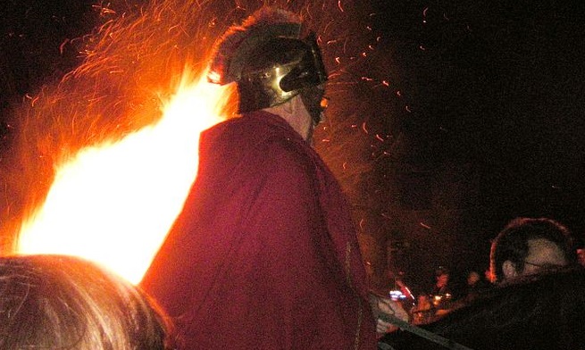 Eine Pegida-Kundgebung, ausgerechnet unter dem Motto „Sankt Martin und seine heutige Bedeutung" verdrängt eine St-Martins-Umzug in Fürth. Foto: Die Zuckerschnute / Wikimedia Commons