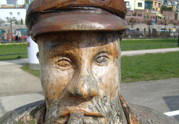 Schifferfigur an der Mueritz