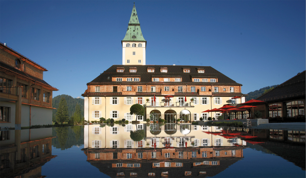 Auf Schloss Elmau treffen sich im Juni die Staatschefs der G7-Nationen Foto: Schloss Elmau /Wikimedia Commons (CC BY-SA 3.0)