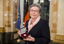 Politiker würdigen verstorbene frühere Kultusministerin Schultz-Hector