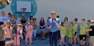 AfD-Landrat wirbt vor Grundschülern darum, “Kreuz an richtiger Stelle zu machen”