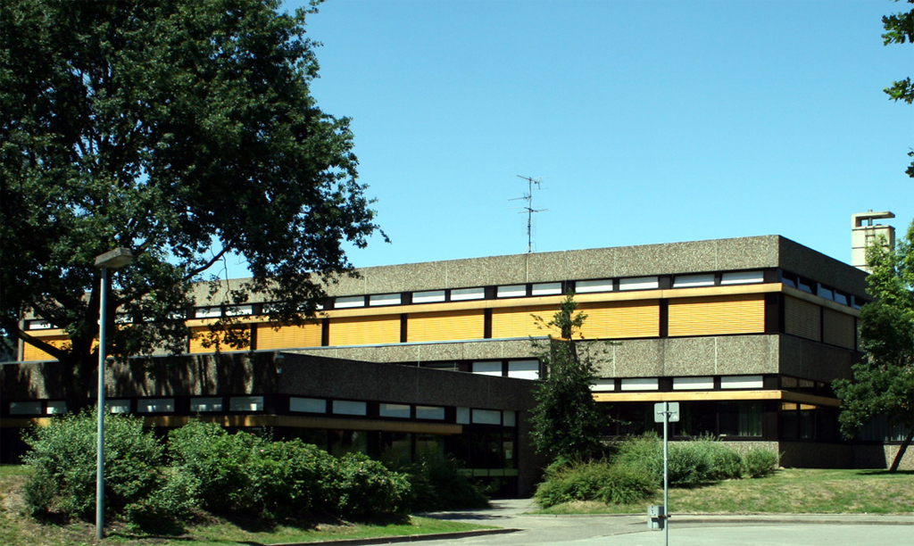 Foto vom Eingangsbereich der Stemweder-Berg-Schule