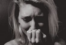 Cybermobbing ist eine Form von Gewalt; Foto: Shandi-lee / Flickr (CC BY 2.0)