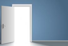 Die Tür für Seiteneinsteiger in den Schuldienst ist weit offen. Illustration: Shutterstock