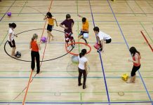 Bewegungszeugnis: Dreimal “4-” – Deutschland versetzungsgefährdet Bewegungsmuffel trotz guter Bedingungen. Das erste „Bewegungszeugnis“ für Deutschland fällt durchwachsen aus. Foto: Stefan Schranz / Pixabay (CC0 1.0)