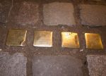 Die Stolpersteine des Kölner Künstler Gunter Demnig erinnern an Opfer der NS-Zeit. Foto: Thomas Quine / flickr (CC BY 2.0)