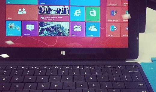 Verkaufsschub über die Schulen? Der Tablet-PC Surface Pro von Microsoft. Foto: vernieman / flickr (CC BY 2.0) 