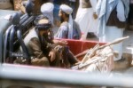 Taliban in Afghanistan auf einem Foto von 2001. Foto: Bluuurgh / Wikimedia Commons