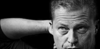 Til Schweiger sinniert darüber, wie es wäre, Lehrer zu sein