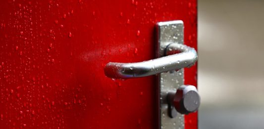 Der Weg ins reguläre Lehramt bleibt unklar, beklagt die GEW Mecklenburg-Vorpommern. Foto: MabelAmber / Pixabay (CC0 1.0)