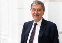 Unternehmerpräsident Ulrich Wachholtz zeigte sich mit der Arbeit der Bildungsminister in Hamburg und Schleswig-Holstein grundsätzlich zufrieden. Foto: Jörg Müller - Vereinigung der Unternehmensverbände in Hamburg und Schleswig-Holstein e.V. / Wikimedia Commons (CC BY-SA 3.0)