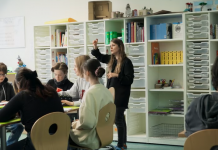 “Pioniere für folgende Schülergenerationen”: Erste Absolventen an Deutschlands spannendstem Schulversuch