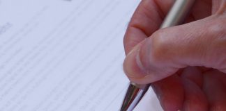 Die „Liga der freien Wohlfahrtspflege“ sammelt Unterschriften zum Ausbau der Schulsozialarbeit in Sachsen-Anhalt. Foto: Stefan Kottas / flckr (CC BY 2.0)