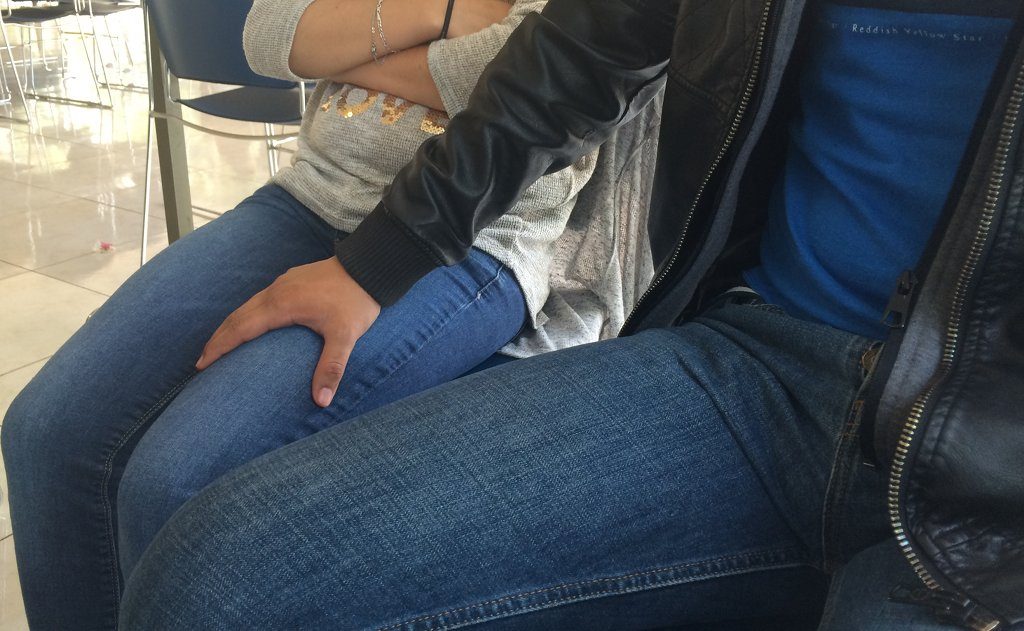 Die ganz alltägliche sexuelle Gewalt. Knapp ein Viertel der befragten Schülern gab an, gegen den eigenen Willen schon einmal angefasst, geküsst oder an den Geschlechtsteilen berührt worden zu sein. Foto: Edith Castro Roldán, Oscar Manuel Luna Nieto / Wikimedia Commmons (CC BY-SA 4.0)