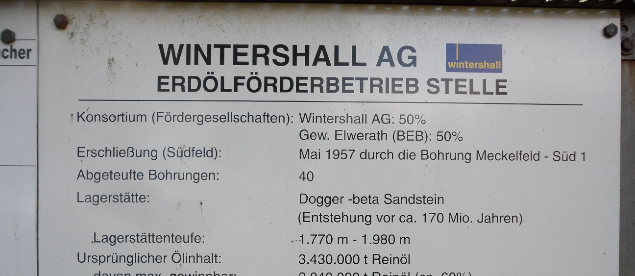 Schild an der ehemaltigen Wintershall Erdölförderstelle in Stelle (Harburg) bei Hamburg. Foto: Wusel 007 / Wikimedia Commons (CC BY-SA 3.0)