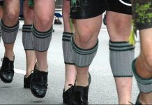 Dies ist auch kein Foto von bayerischen Abiturienten. Foto: Harald Bischoff / Wikimedia Commons (CC BY-SA 3.0)