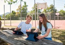 Schul-IT strategisch planen: Warum digitale Ausstattung Führungsaufgabe ist