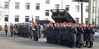 Lorz kritisiert die GEW und stellt sich hinter Bundeswehr auf Hessentag