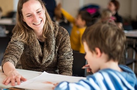 Eine Lese-Rechtschreibschwäche schon vor dem Beginn des Lesenlernens zu erkennen kann wichtige Vorteile bei der Förderung bringen. Foto. info-graz / flickr (CC BY 2.0)