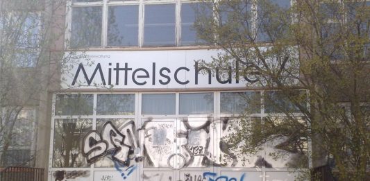 Die Zusatzförderung von Berliner Schulen in schwieriger Lage setzt laut Evaluationsbericht Impulse für die Schulentwicklung. Mit harten Zahlen sind die Erfolge jedoch nur schwer messbar (Symbolbild). Foto: Gkittlaus / Wikimedia Commons (CC BY-SA 3.0