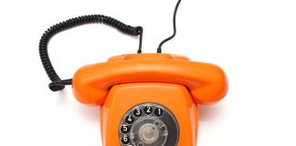 Eltern fordern bessere Infowege bei Notfällen (wie Bombendrohungen) an Schulen