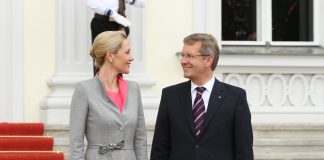 Ex-Bundespräsident wünscht sich, dass die Nationalhymne in Schulen öfter gesungen wird