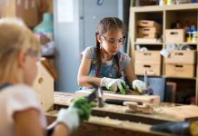 Werkunterricht auf den Stundenplan! Weshalb Handwerk für Schüler so wichtig ist