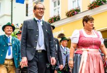 Dobrindt rät Schule, das Kruzifix-Urteil zu ignorieren (“Hängt es woanders hin”)